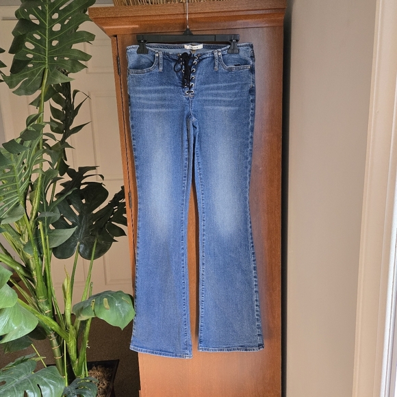 PacSun Women's Classic Blue Boot Cut Low Rise Jeans Size 25 - Picture 1 of 4